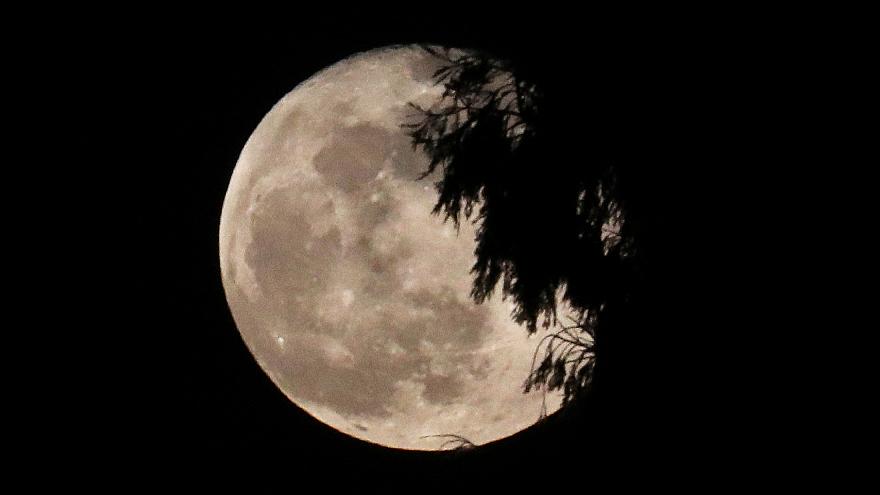 Au clair de la lune