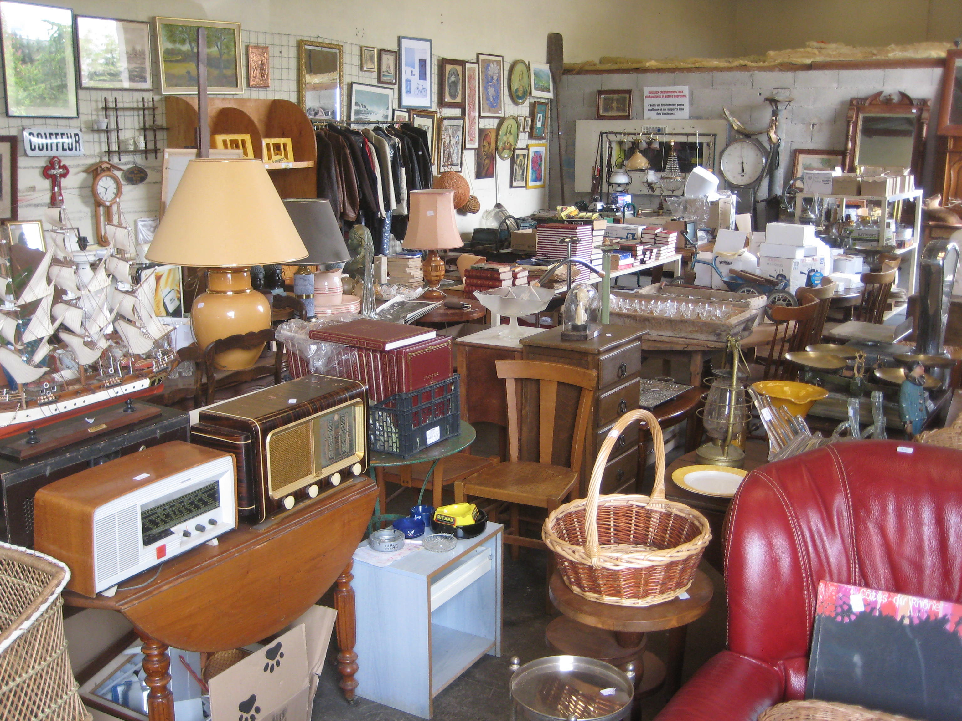 Braderie-brocante de L'APF