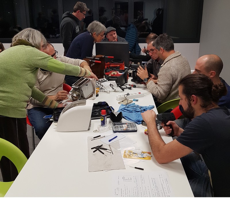 On se met au boulot. Il y a toujours quelque chose à apprendre