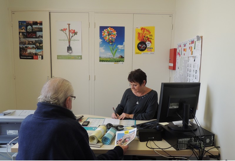 Les permanences des mairies de quartier