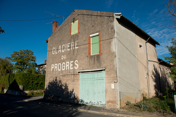 D'anciennes publicités sont encore visibles sur le territoire albigeois.