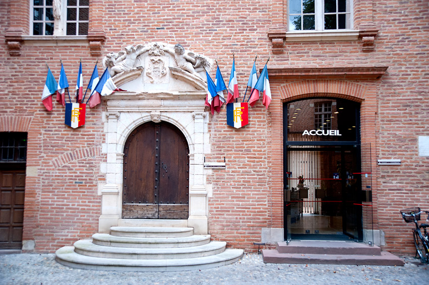 Entrée de la mairie d’Albi.