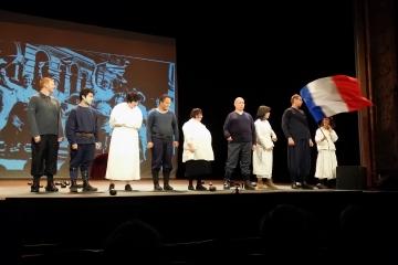 Touchante pièce de théâtre « les saisons de l’âme », interprétée par la troupe du foyer Enguilabert de Florentin au théâtre des Lices.... Une évocation de la guerre de 14-18