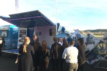 «Carrefour des métiers de l’aéronautique», organisé par l’aéroclub d’Albi et son président Jean-Louis Virazels L’occasion pour bcp de jeunes de se renseigner sur un certain nombre de formations et de rencontrer pourquoi pas de futurs employeurs... 