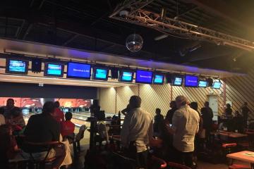 Trophée Patrick Sarthou  au bowling d’Albi: près de 120 compétiteurs venus de toute la France, et la présence d’un grand champion .... Bravo au président Christian Pergel et à l’ensemble des membres du club pour l’organisation de ce trophée.....