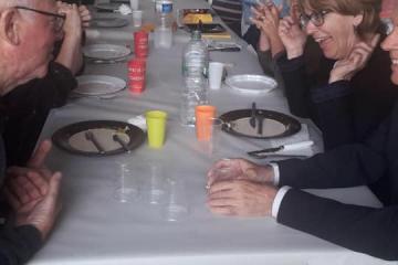 Merci aux Albigeois des rues Louisa Paulin et Pablo Picasso/Magritte/Léonard de Vinci pour leur accueil lors de leurs repas de rues ce soir...! Une belle vitalité et bcp d’échanges et de convivialité, comme dans énormément de rues de notre Ville..