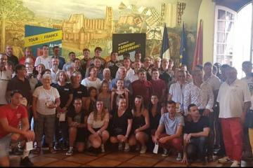 Félicitations aux 61 champions sportifs albigeois ayant obtenus cette année des titres nationaux, européens et mondiaux....!!!👏🏅 Bravo à tous les clubs également récompensés hier pour leur contribution au dynamisme de notre territoire..... Bravo et merci à tous leurs entraîneurs, mais aussi aux bénévoles qui font vivre leurs clubs... Et merci à ceux qui, trop tôt disparus, et honorés hier soir, ont tant donné pour le sport en Albigeois...