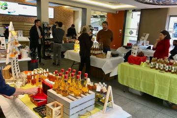 Happy time dédié à la gastronomie ce samedi à l'Office du Tourisme d'#Albi avec dégustations et rencontres avec des producteurs et artisans locaux (chocolats, vins, safran, ...).