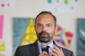 Inauguration par le Premier ministre de l'unité d'enseignement élémentaire pour enfants autistes à l'école Rochegude.