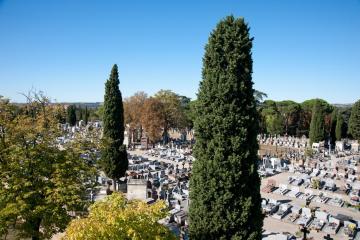 Les cimetières à nouveau accessibles